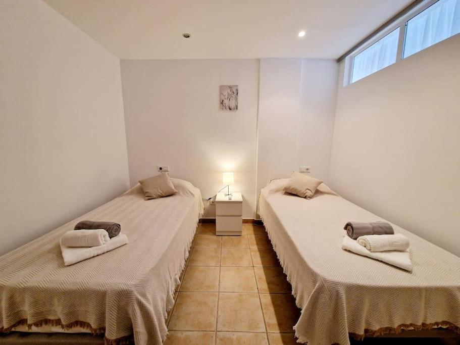 Butibamba Beach Apartment Ла Кала де Михас Екстериор снимка