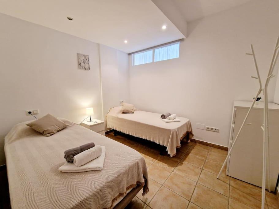 Butibamba Beach Apartment Ла Кала де Михас Екстериор снимка