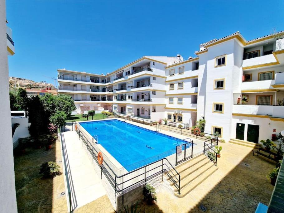 Butibamba Beach Apartment Ла Кала де Михас Екстериор снимка